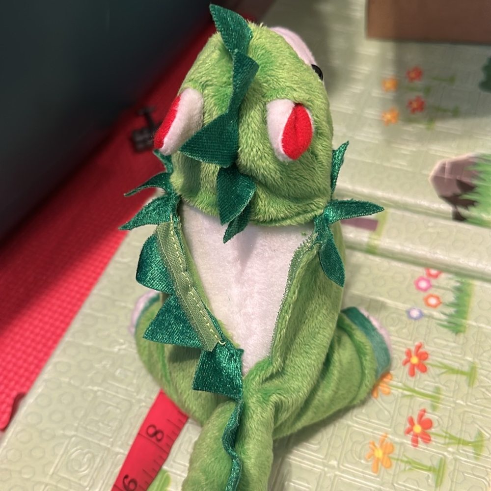 2012 Target Bullseye Dog Dinosaur Plush Green 7” Halloween Costume - Picture 10 of 10